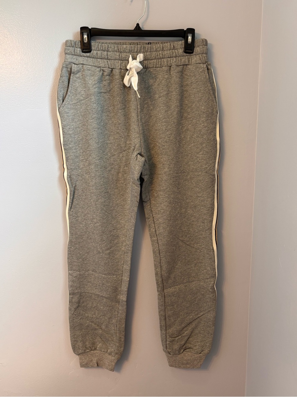 Dance & Marvel Grey Jogger Sweatpants White Gold Black Side Stripe Size L. NWT